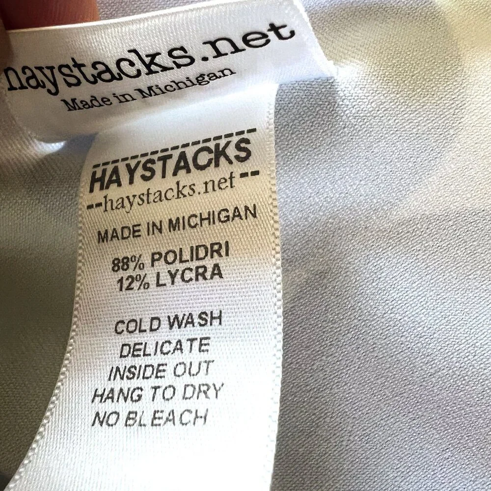HAYSTACKS Women's Dot Slip On Skirt size Medium